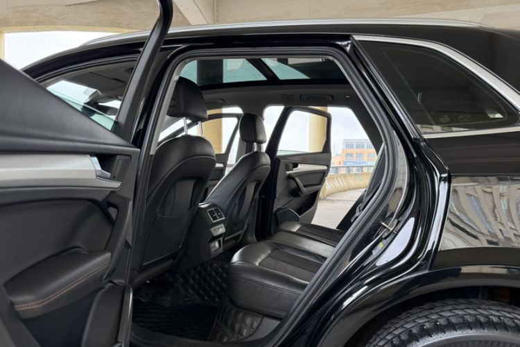 Used Audi Q5L 2018 40 TFSI Prestige Fashion Edition China VI Interior 3