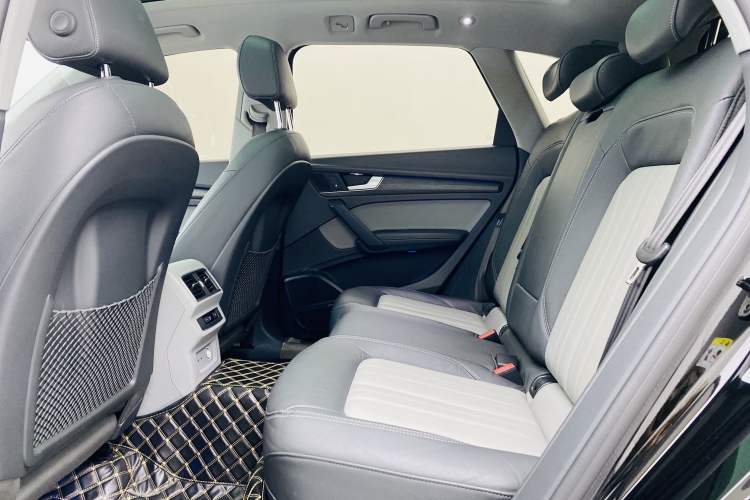 Used Audi Q5L 2018 45 TFSI Prestige Elegant Version China V Interior 4