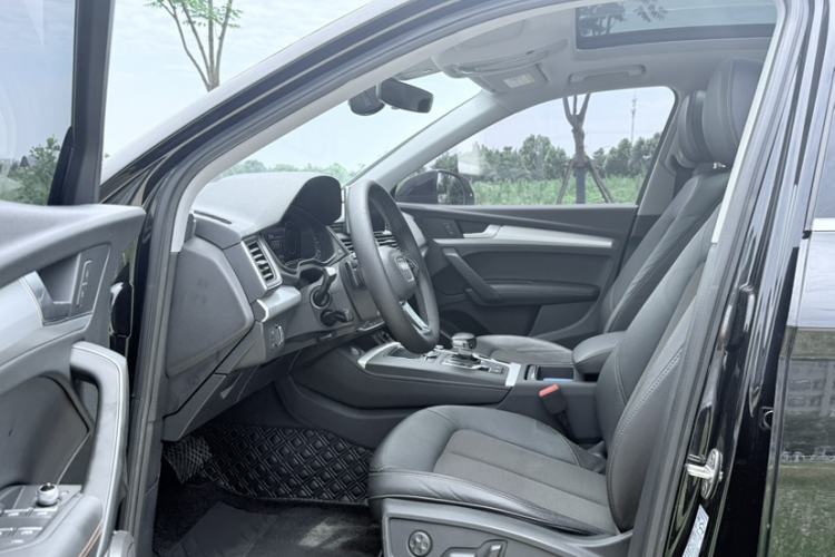 Used Audi Q5L 2018 40 TFSI Prestige Fashion Edition China V Interior 5