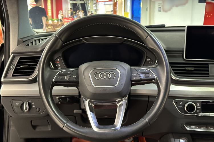 Used Audi Q5L 2018 40 TFSI Prestige Fashion Edition China V Interior 5