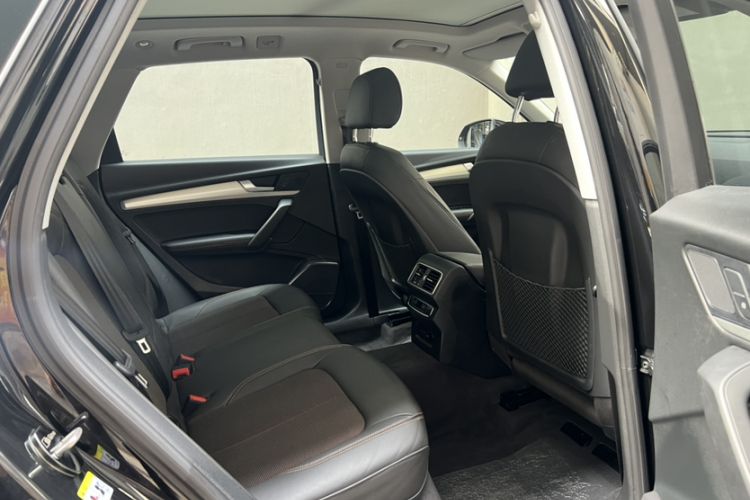 Used Audi Q5L 2018 40 TFSI Prestige Fashion Edition China VI Interior 6