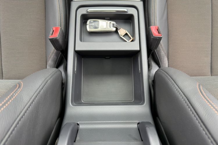 Used Audi Q5L 2018 45 TFSI Prestige Fashion Edition China VI Emission Standard Interior 7