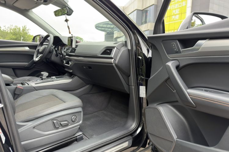 Used Audi Q5L 2018 45 TFSI Prestige Fashion Edition China VI Emission Standard Interior 8