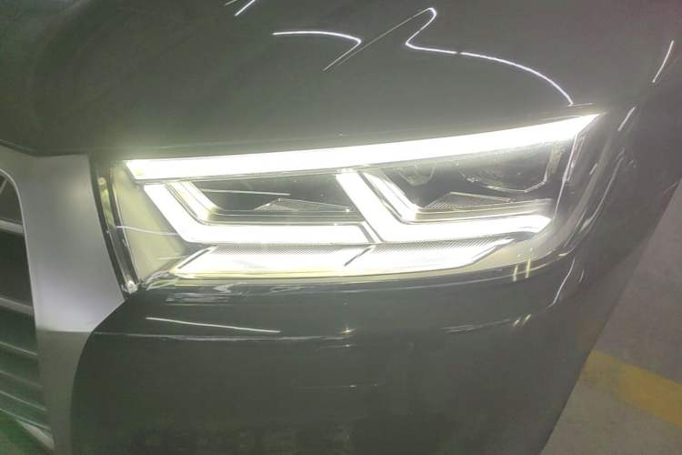 Used Audi Q5L 2018 40 TFSI Prestige Fashion Edition China V Left Front Headlight