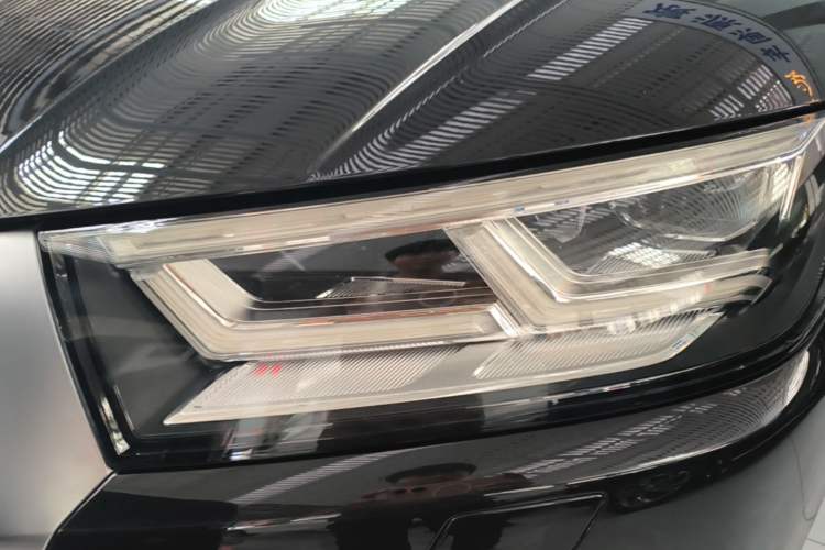 Used Audi Q5L 2018 45 TFSI Prestige Fashion Edition China VI Emission Standard Left Front Headlight