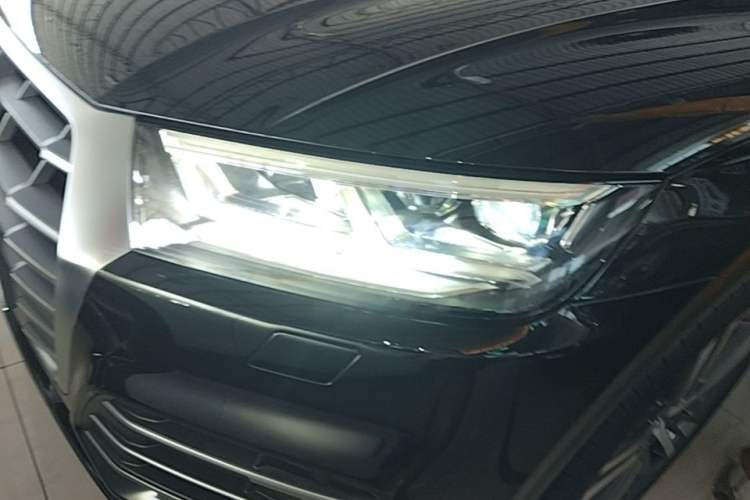 Used Audi Q5L 2018 40 TFSI Prestige Fashion Edition China VI Left Front Headlight