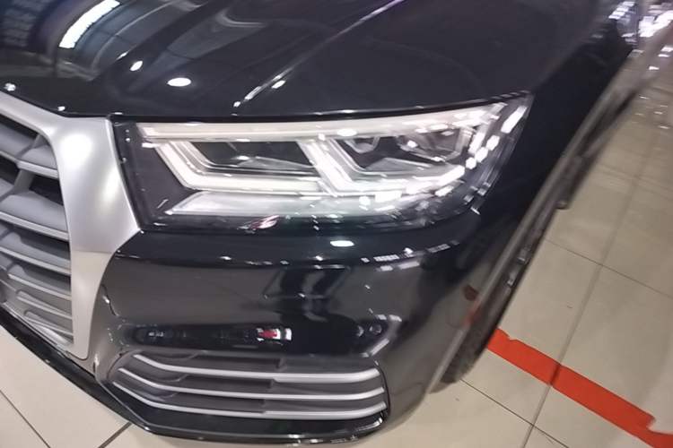 Used Audi Q5L 2018 45 TFSI Prestige Fashion Edition China V Emission Standard Left Front Headlight
