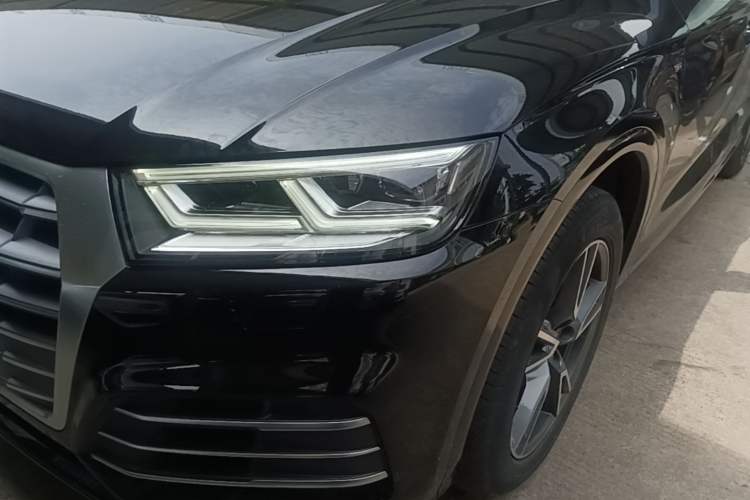 Used Audi Q5L 2018 40 TFSI Prestige Fashion Edition China VI Left Front Headlight