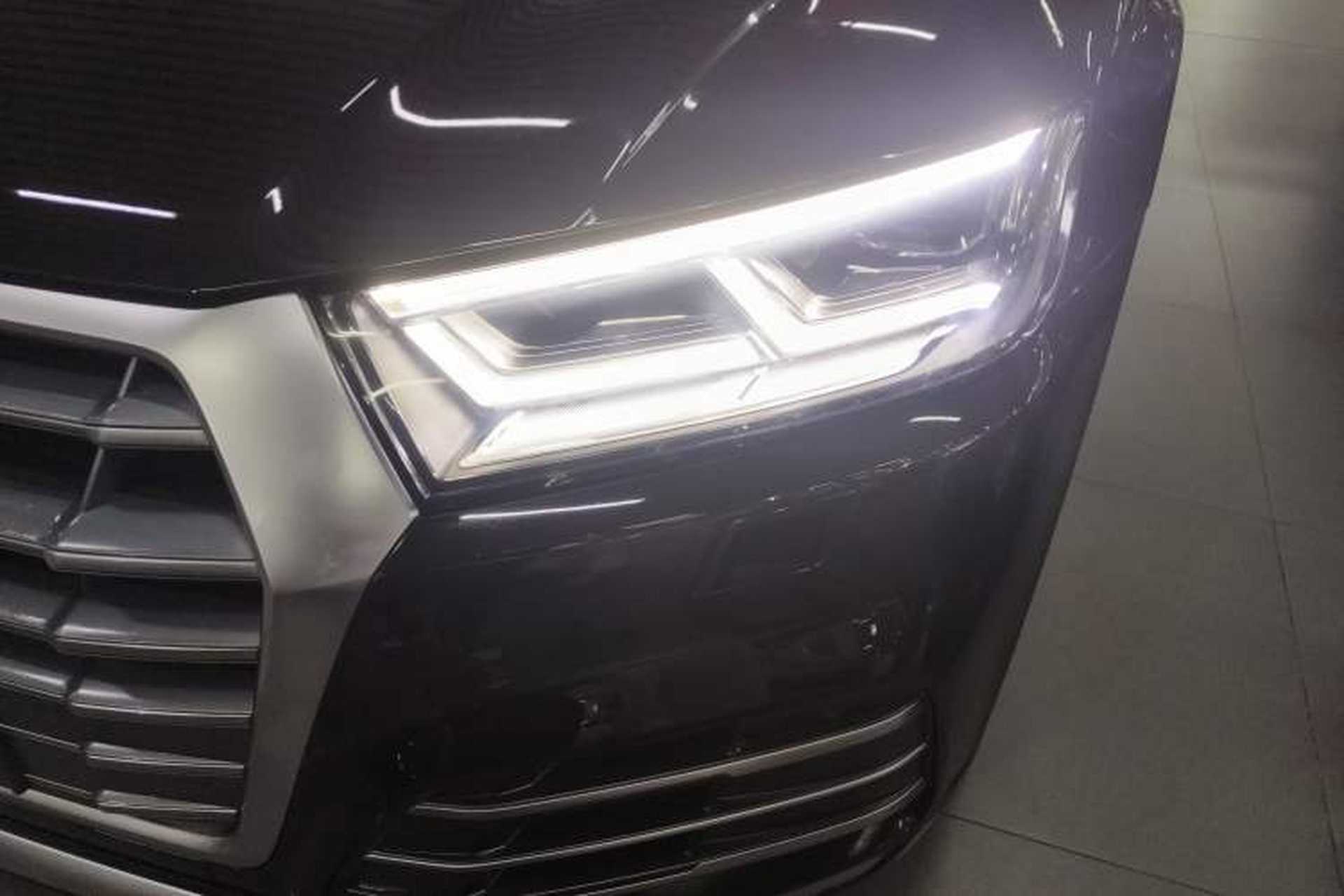 Used Audi Q5L 2018 40 TFSI Prestige Fashion Edition China VI Left Front Headlight