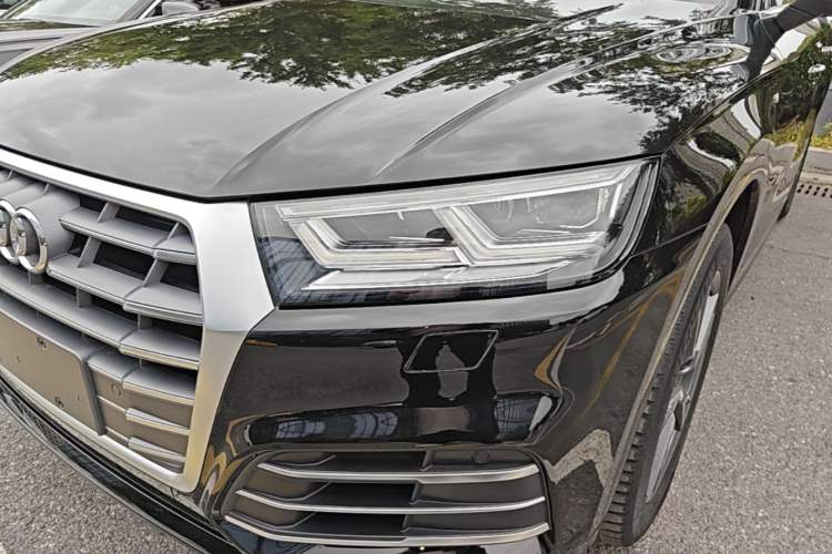 Used Audi Q5L 2018 40 TFSI Prestige Fashion Edition China VI Left Front Headlight