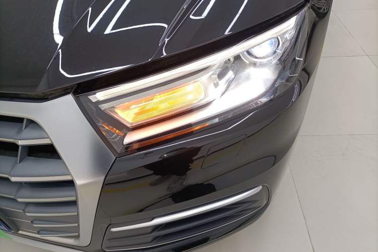 Used Audi Q5L 2018 40 TFSI Prestige Edition China V Left Front Headlight