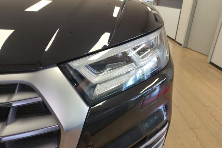 Used Audi Q5L 2018 40 TFSI Prestige Fashion Edition China VI Left Front Headlight