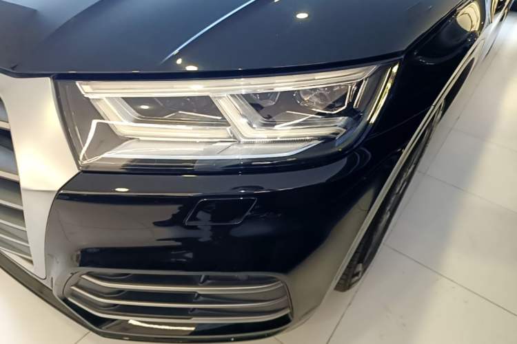 Used Audi Q5L 2018 40 TFSI Prestige Fashion Edition China V Left Front Headlight