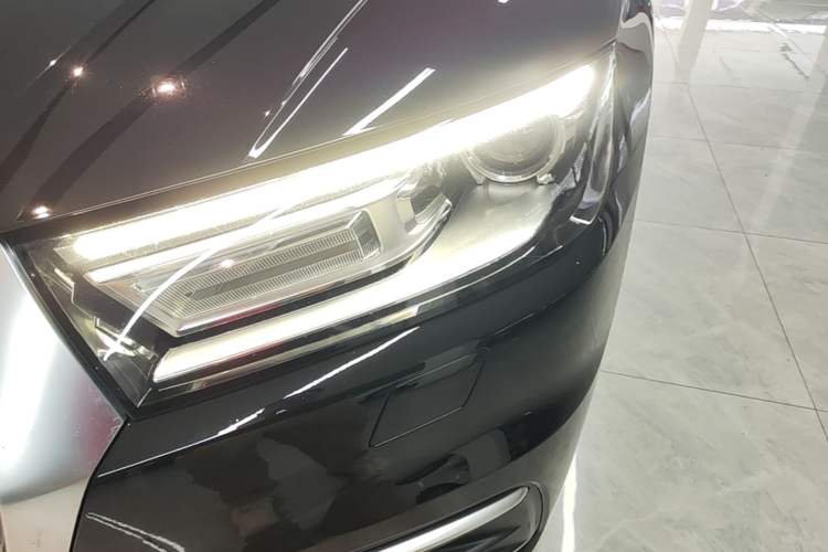 Used Audi Q5L 2018 40 TFSI Prestige Edition China V Left Front Headlight