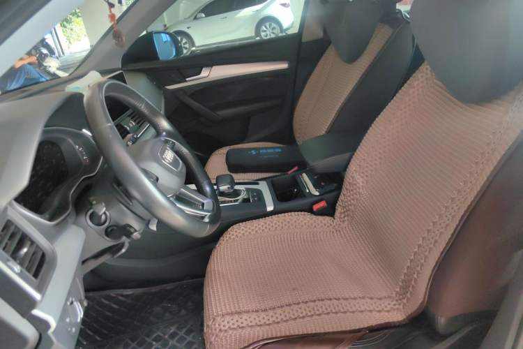 Used Audi Q5L 2018 40 TFSI Prestige Fashion Edition China VI Left Front Seat
