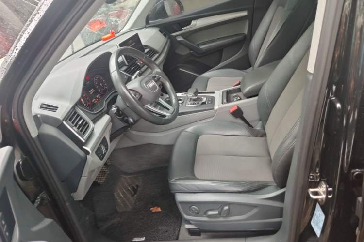 Used Audi Q5L 2018 40 TFSI Prestige Fashion Edition China VI Left Front Seat