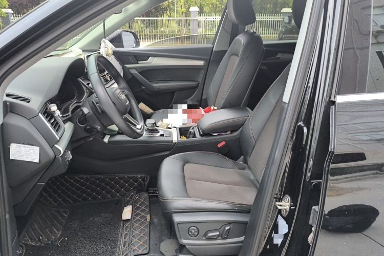 Used Audi Q5L 2018 40 TFSI Prestige Fashion Edition China VI Left Front Seat
