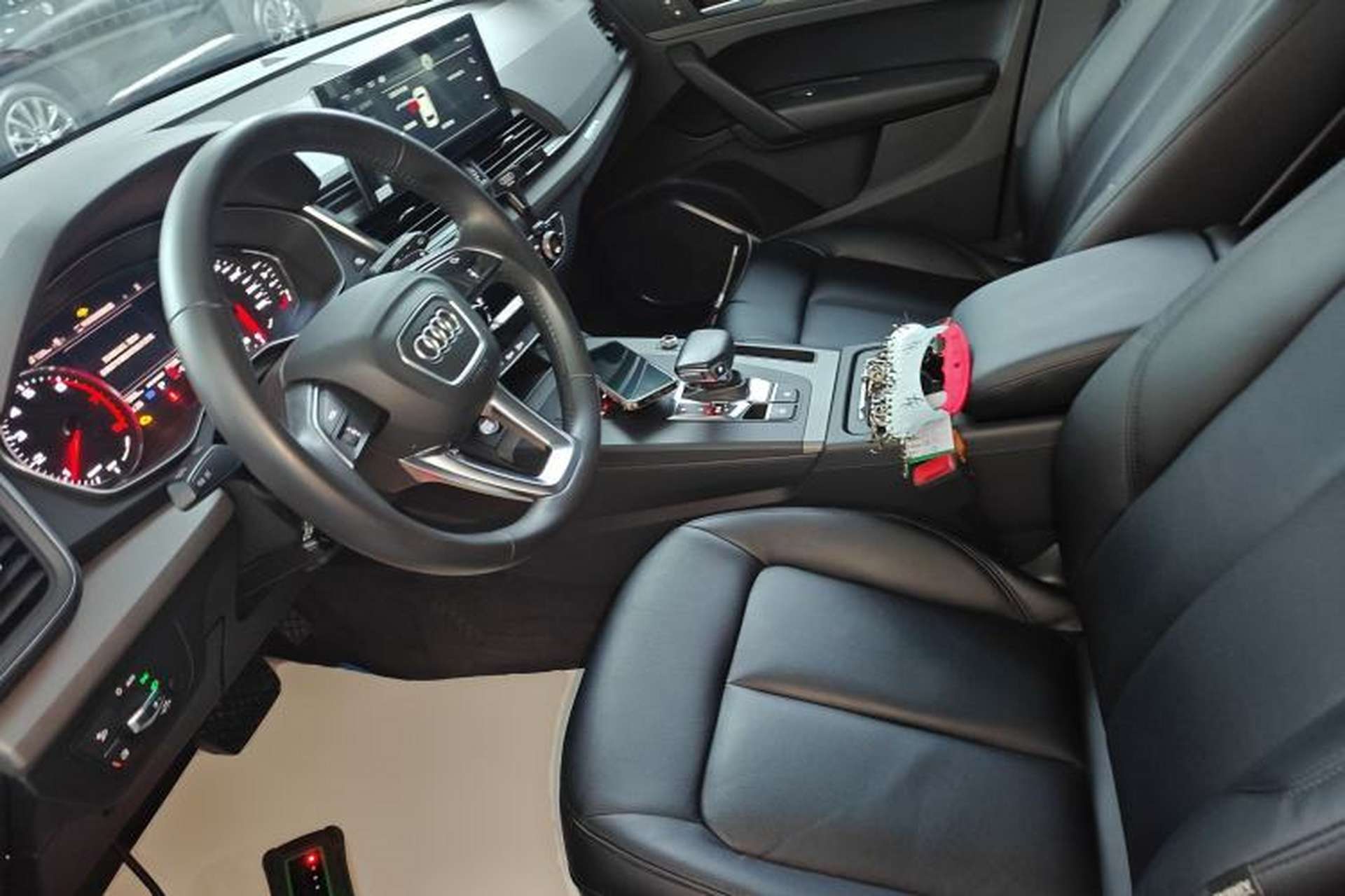 Used Audi Q5L 2018 40 TFSI Prestige Edition China V Left Front Seat
