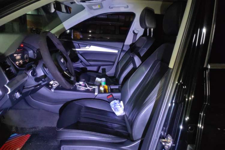 Used Audi Q5L 2018 40 TFSI Prestige Fashion Edition China VI Left Front Seat
