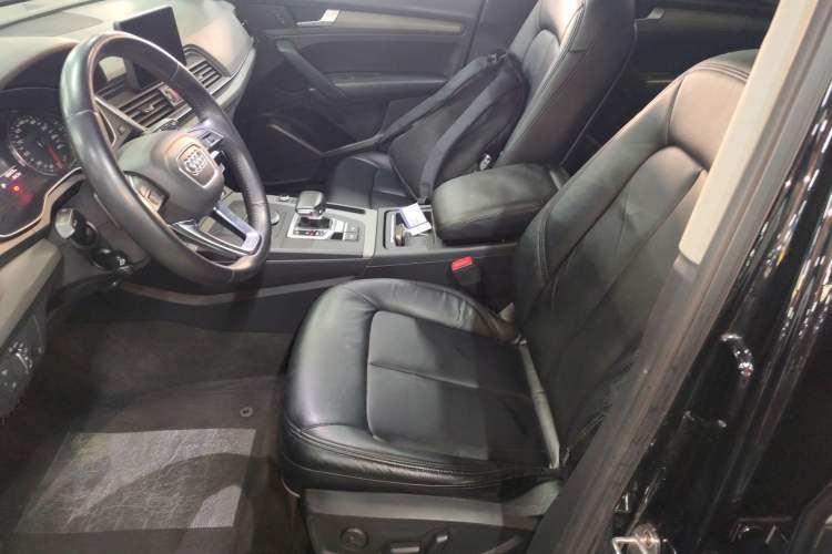 Used Audi Q5L 2018 40 TFSI Prestige Edition China V Left Front Seat