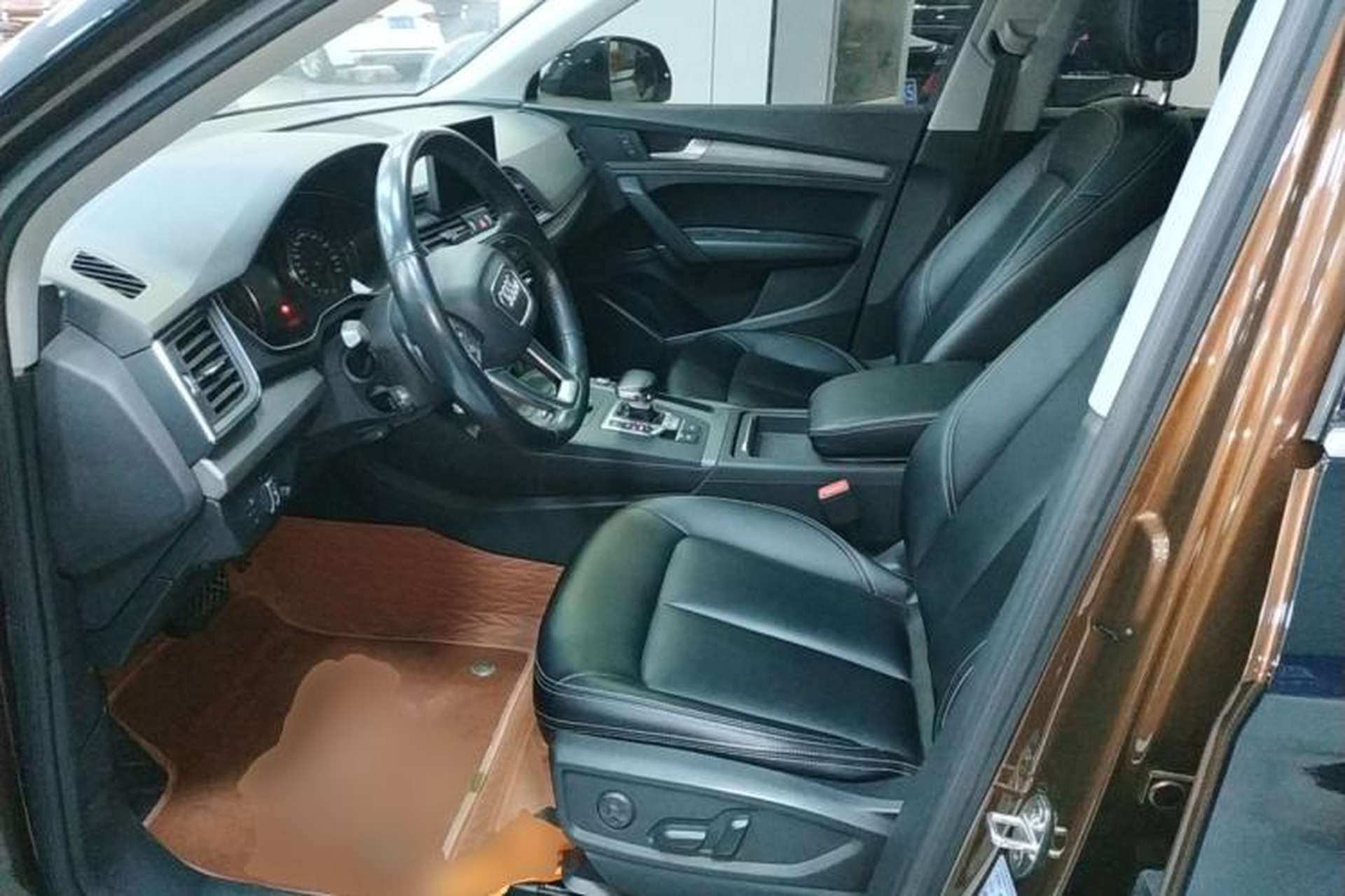 Used Audi Q5L 2018 40 TFSI Prestige Edition China V Left Front Seat