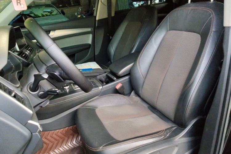 Used Audi Q5L 2018 40 TFSI Prestige Fashion Edition China VI Left Front Seat