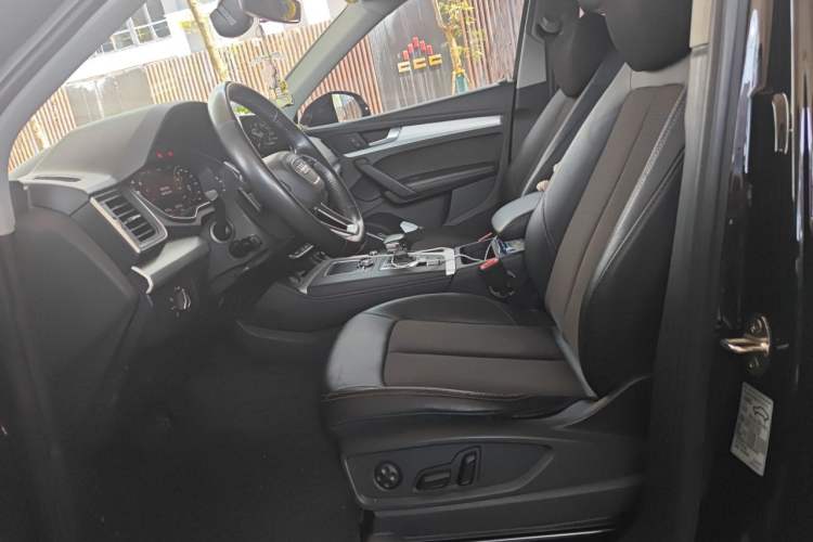 Used Audi Q5L 2018 40 TFSI Prestige Fashion Edition China VI Left Front Seat