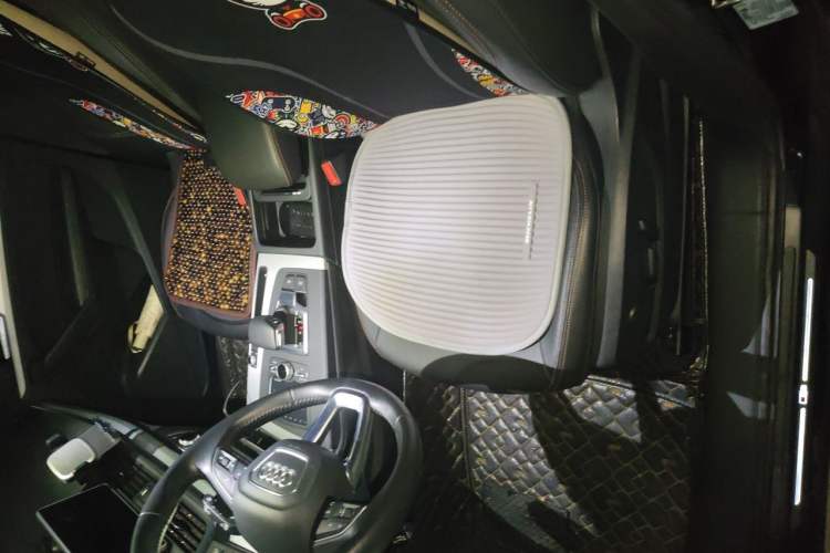 Used Audi Q5L 2018 40 TFSI Prestige Fashion Edition China VI Left Front Seat