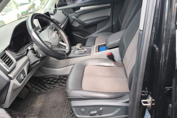 Used Audi Q5L 2018 45 TFSI Prestige Fashion Edition China VI Emission Standard Left Front Seat
