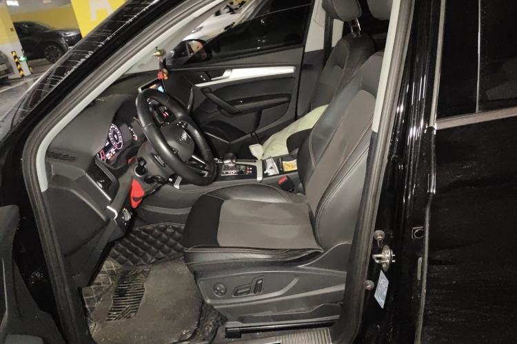 Used Audi Q5L 2018 40 TFSI Prestige Fashion Edition China V Left Front Seat