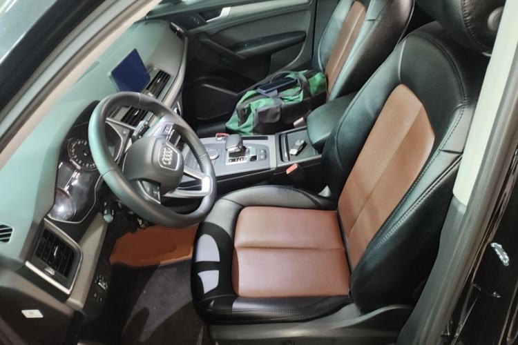 Used Audi Q5L 2018 40 TFSI Prestige Edition China V Left Front Seat
