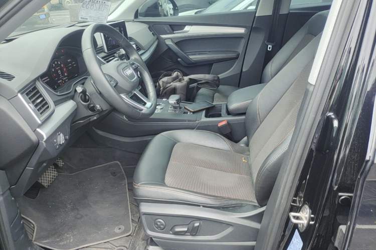 Used Audi Q5L 2018 40 TFSI Prestige Fashion Edition China V Left Front Seat
