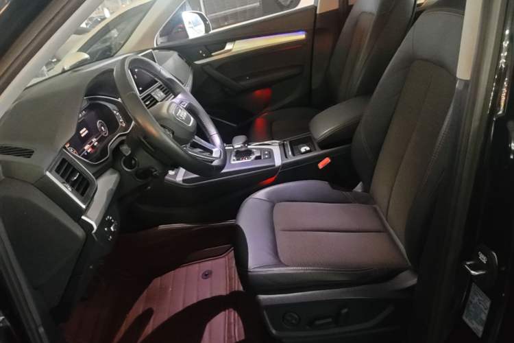 Used Audi Q5L 2018 40 TFSI Prestige Fashion Edition China VI Left Front Seat