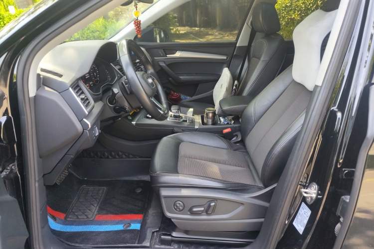 Used Audi Q5L 2018 45 TFSI Prestige Fashion Edition China V Emission Standard Left Front Seat