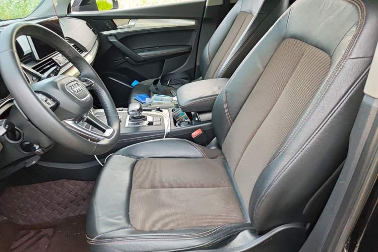 Used Audi Q5L 2018 40 TFSI Prestige Fashion Edition China VI Left Front Seat