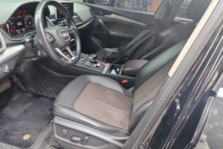 Used Audi Q5L 2018 45 TFSI Prestige Fashion Edition China V Emission Standard Left Front Seat