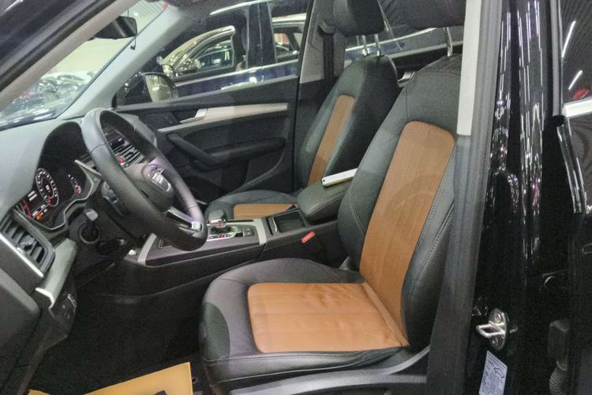 Used Audi Q5L 2018 40 TFSI Prestige Fashion Edition China VI Left Front Seat