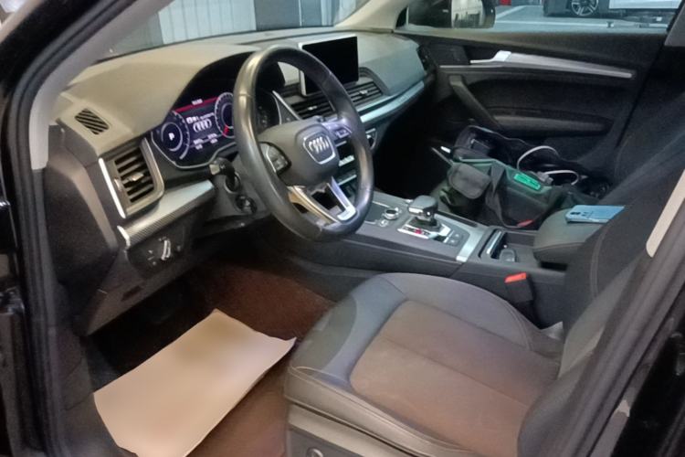 Used Audi Q5L 2018 45 TFSI Prestige Fashion Edition China V Emission Standard Left Front Seat
