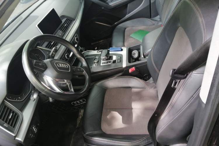 Used Audi Q5L 2018 40 TFSI Prestige Fashion Edition China V Left Front Seat