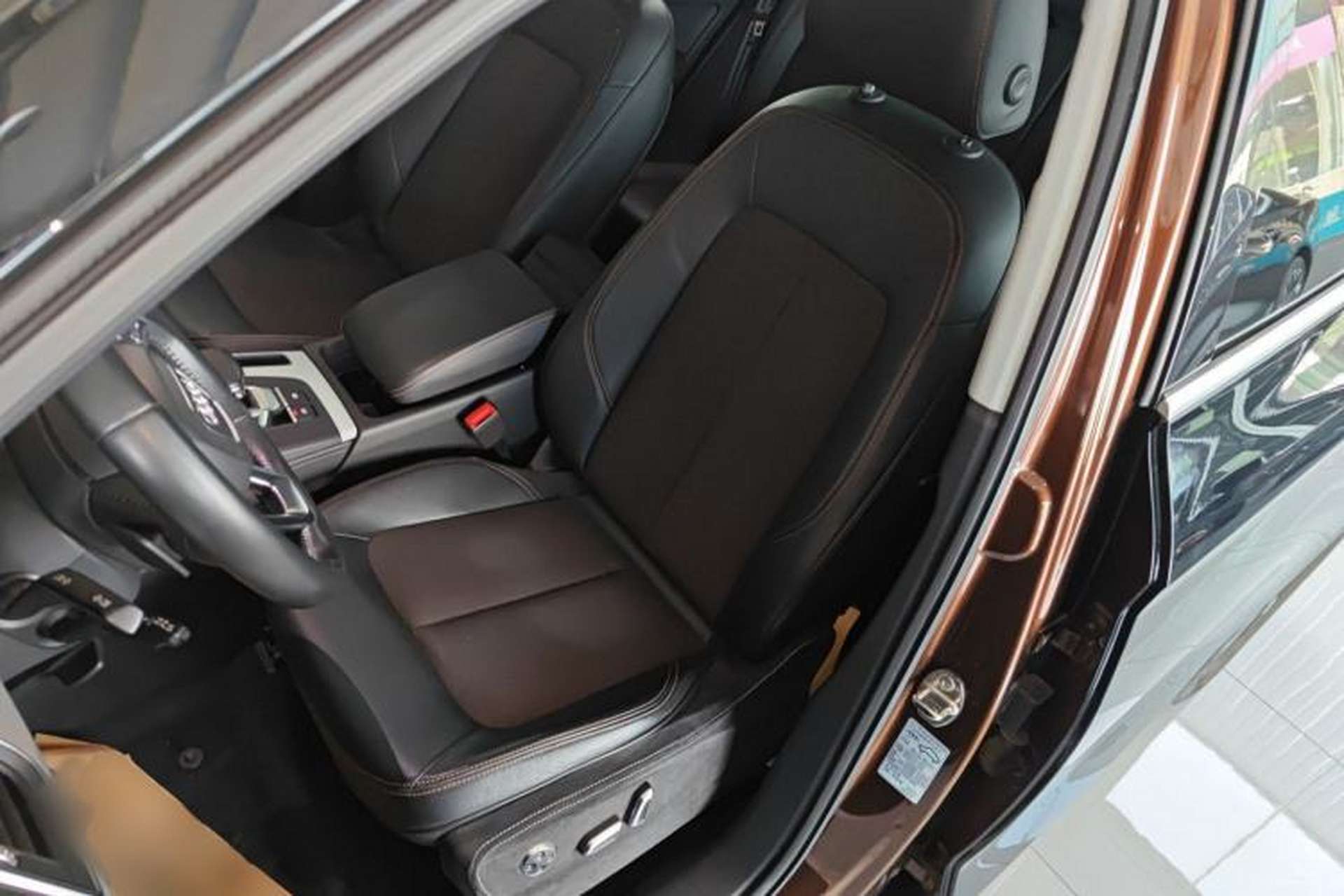 Used Audi Q5L 2018 40 TFSI Prestige Fashion Edition China V Left Front Seat