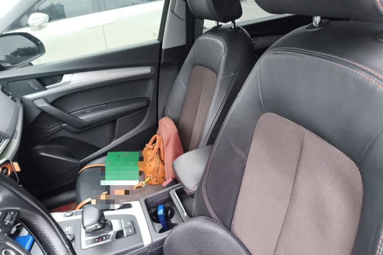 Used Audi Q5L 2018 40 TFSI Prestige Fashion Edition China VI Left Front Seat