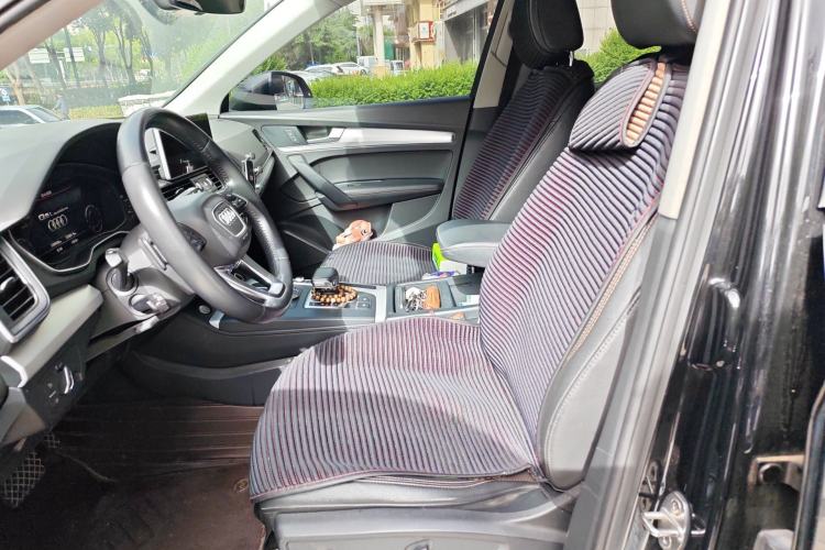 Used Audi Q5L 2018 40 TFSI Prestige Fashion Edition China VI Left Front Seat