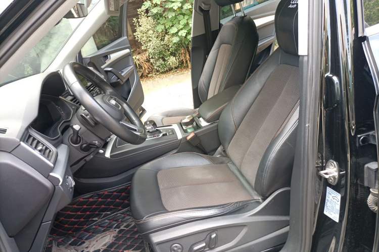 Used Audi Q5L 2018 40 TFSI Prestige Fashion Edition China VI Left Front Seat