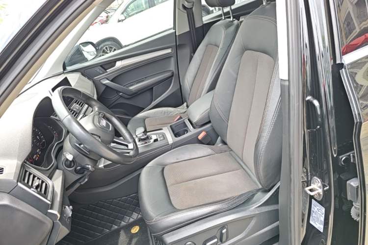 Used Audi Q5L 2018 45 TFSI Prestige Fashion Edition China VI Emission Standard Left Front Seat