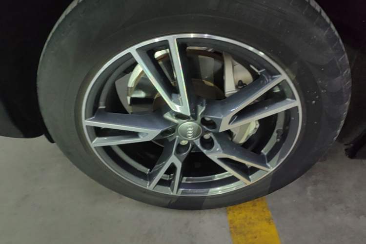 Used Audi Q5L 2018 40 TFSI Prestige Fashion Edition China V Left Front Wheel Hub