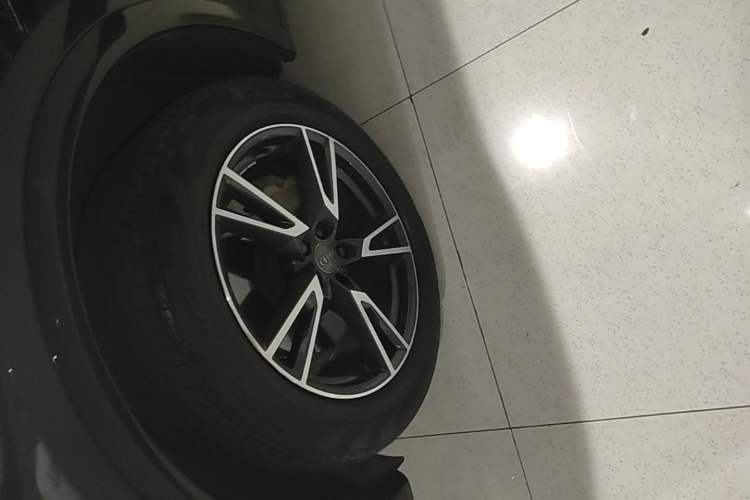Used Audi Q5L 2018 45 TFSI Prestige Fashion Edition China VI Emission Standard Left Front Wheel Hub