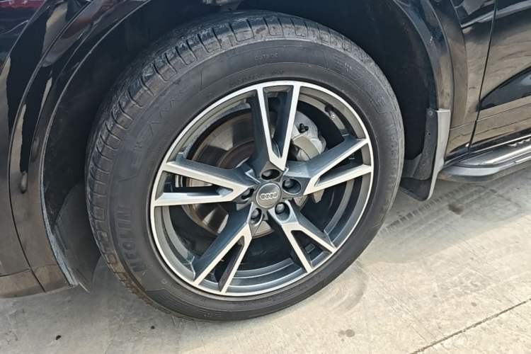 Used Audi Q5L 2018 40 TFSI Prestige Fashion Edition China V Left Front Wheel Hub