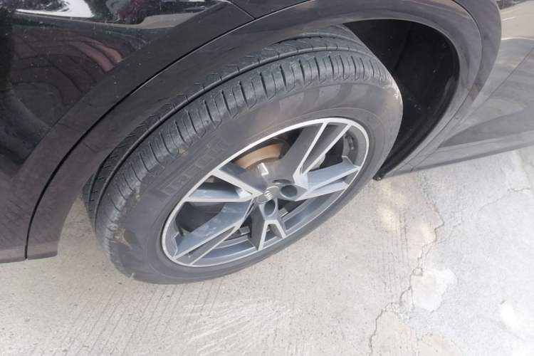 Used Audi Q5L 2018 40 TFSI Prestige Fashion Edition China VI Left Front Wheel Hub