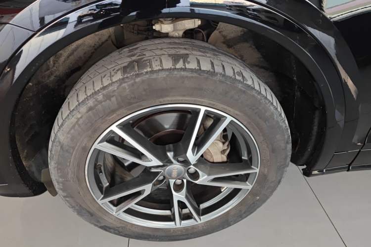 Used Audi Q5L 2018 40 TFSI Prestige Fashion Edition China V Left Front Wheel Hub