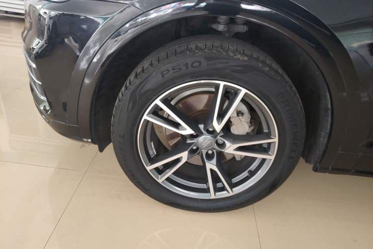 Used Audi Q5L 2018 40 TFSI Prestige Fashion Edition China VI Left Front Wheel Hub